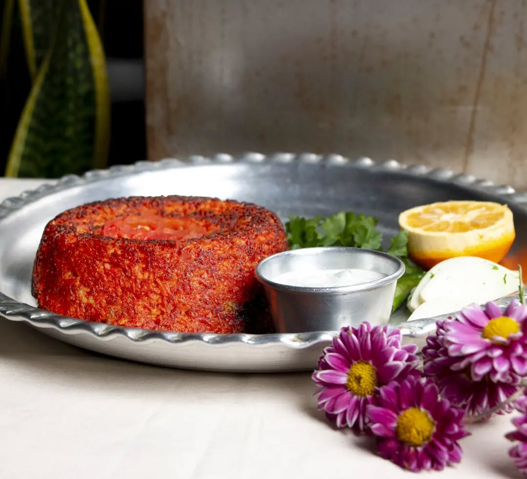 رستوران بیرون بر اعیان در قدوسی غربی شیراز